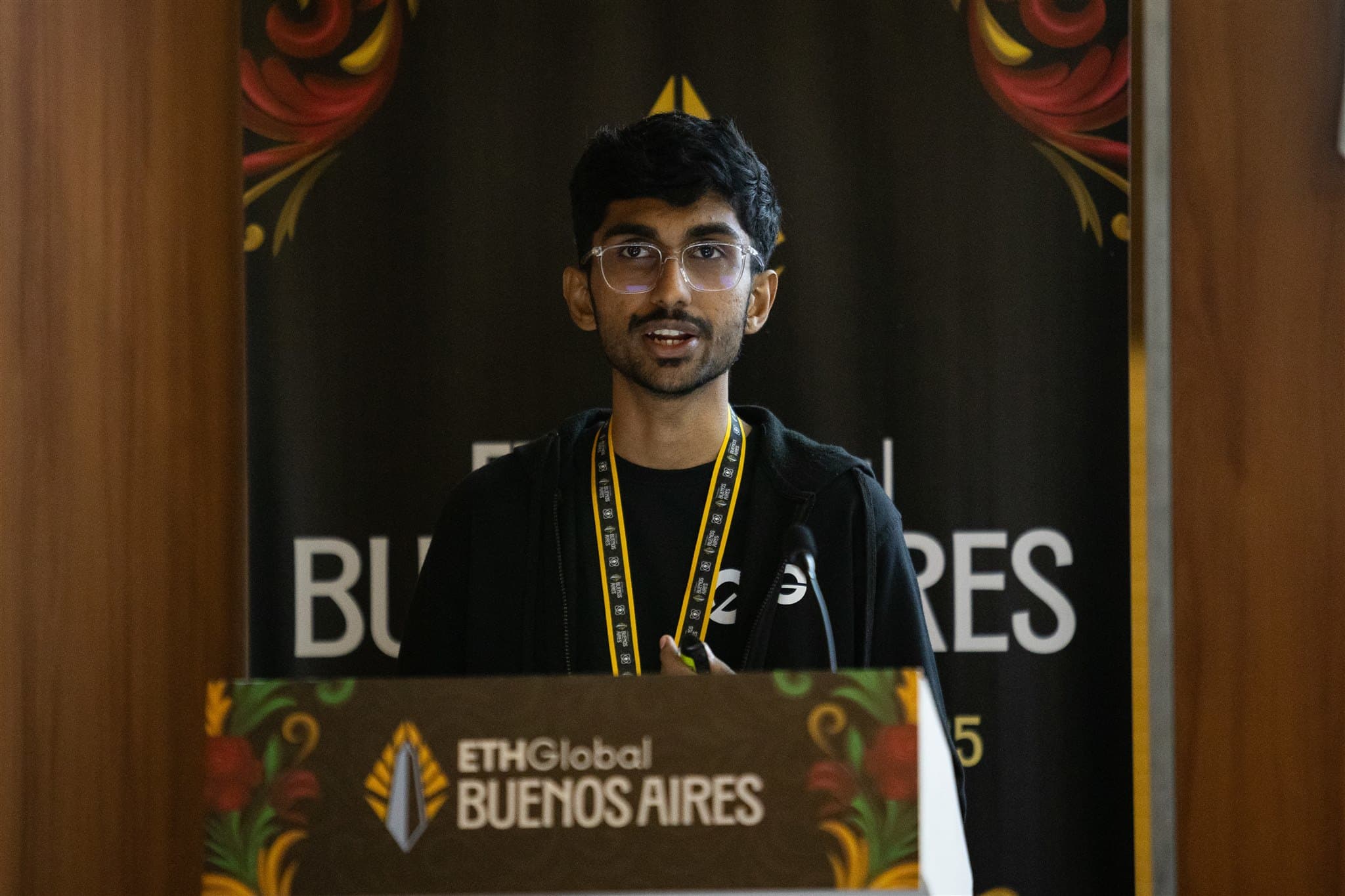 Stage Presentation - Devcon Buenos Aires