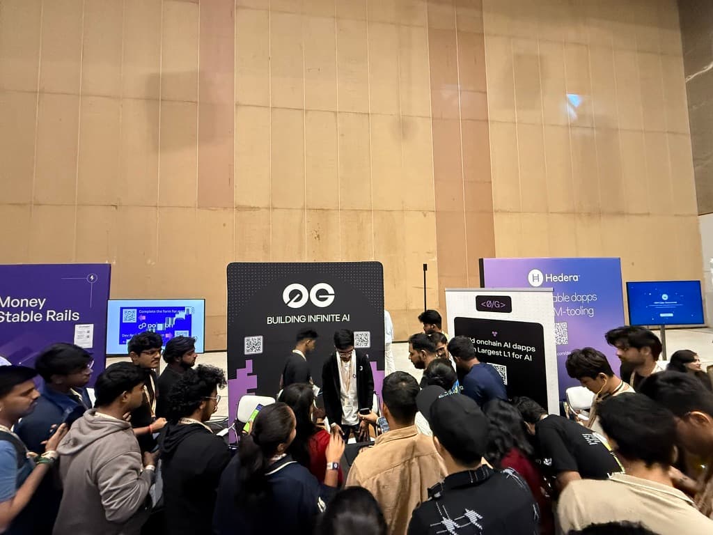 Booth Crowd - ETHGlobal New Delhi