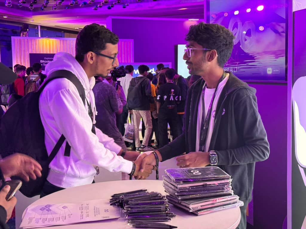 Booth Handshake - India Blockchain Week